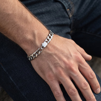 Men's Stainless Curb Chain Bracelet lifestyle photo