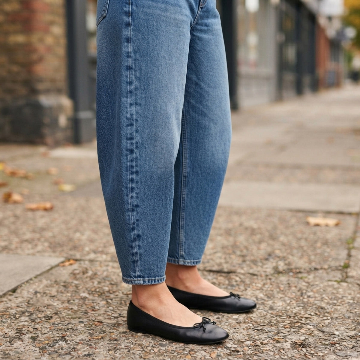 Women's Barrel-Leg Jeans lifestyle photo